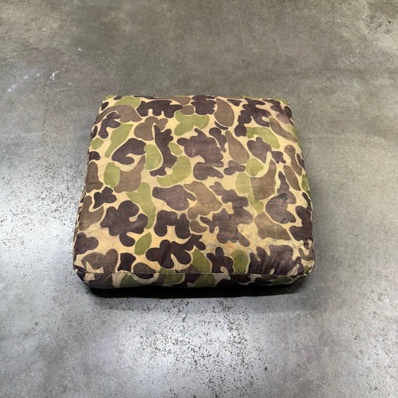 Vintage WWII Camouflage Seat Cushion Military Field Gear Hunting Pad - Picture 3 of 8